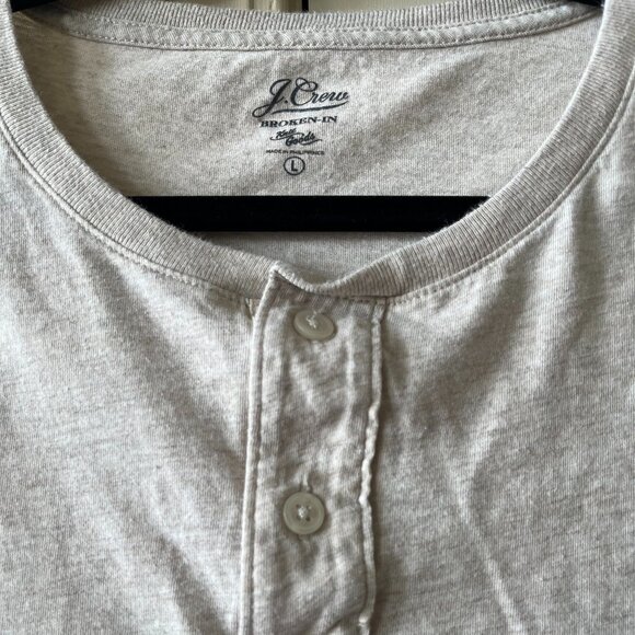 J.Crew Men’s Beige Long Sleeve Broken-In Henley Shirt Size Large - Picture 4 of 5